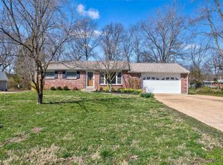 115 Ivy Ct, Ballwin, MO