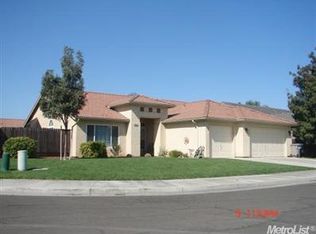 707 Polcetto Ct, Los Banos, CA 93635
