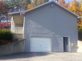 370 Halltown Rd, Canmer, KY 42722