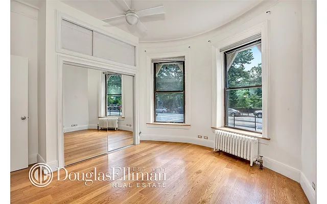 Rented by Douglas Elliman | media 20