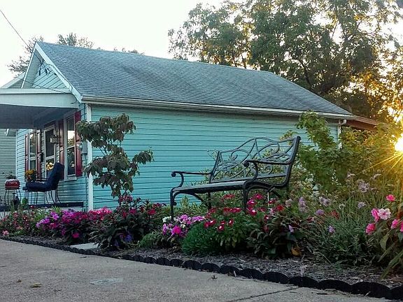 2nd image of 250 Wayne Ave