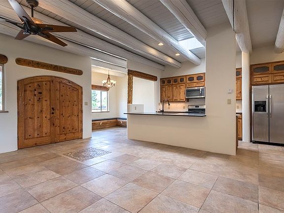 2nd image of 956 Acequia De Las Joyas
