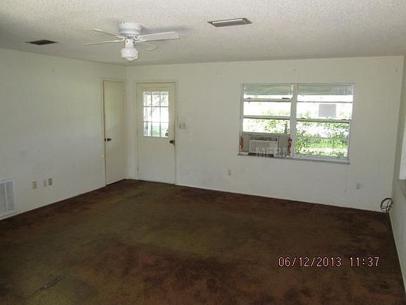 2nd image of 2067 Dearing Ave