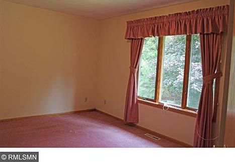 4th image of 917 492nd St W