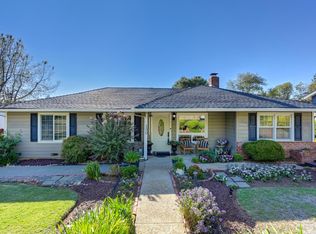 190 Daniels Dr, Auburn, CA 95603