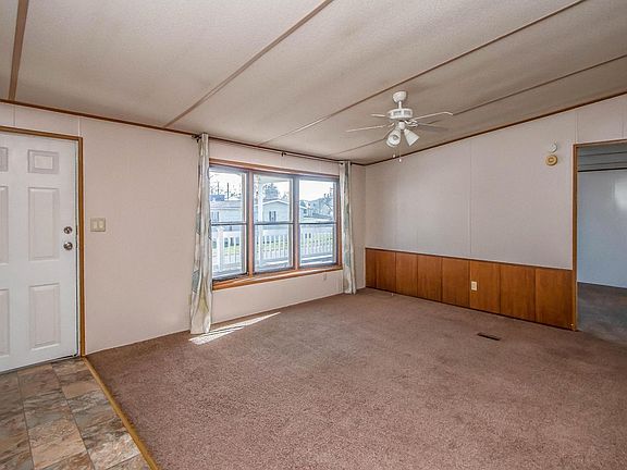 5th image of 562 Coshocton Ave