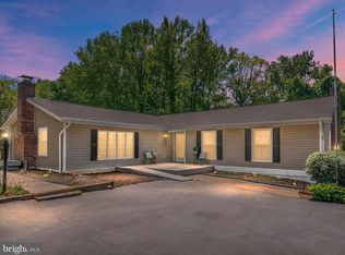 7678 Mueller Dr, Glen Burnie, MD 21060