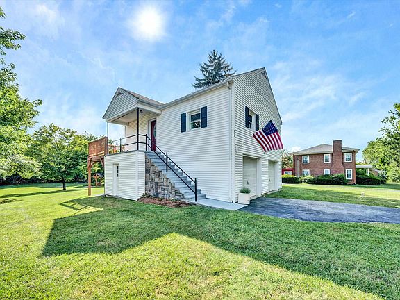 2nd image of 215 S Hill Dr #1
