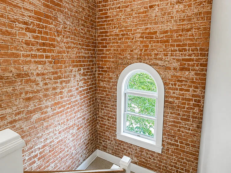 315 W McMillan St — Photo 7