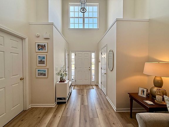 2nd image of 1104 Harvester Cir #1104