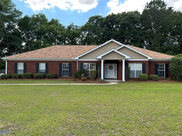 211 Stratford Ln, Enterprise, AL 36330