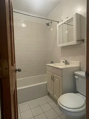 Rented by Peter R. Hungerford, LREB | media 36