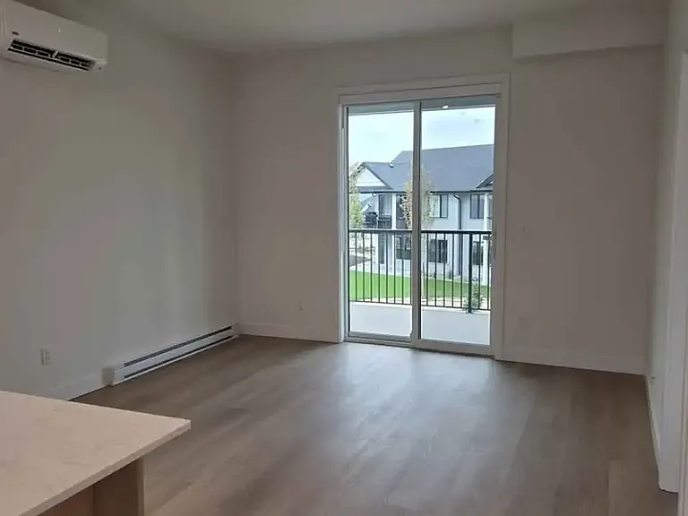 100 Grange Dr #44 — Photo 4