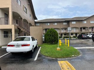 Gran Vista Condo, Hialeah Gardens, FL 33018