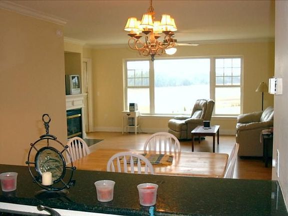 Dining & Livingroom