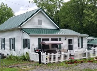 301 N 2nd St, Grayville, IL 62844