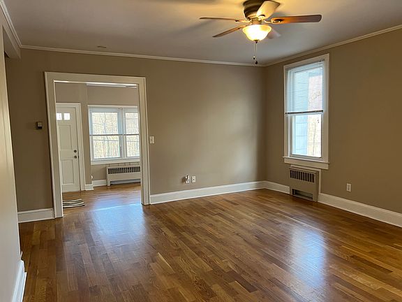 3rd image of 3 The Brooks Farm Ln