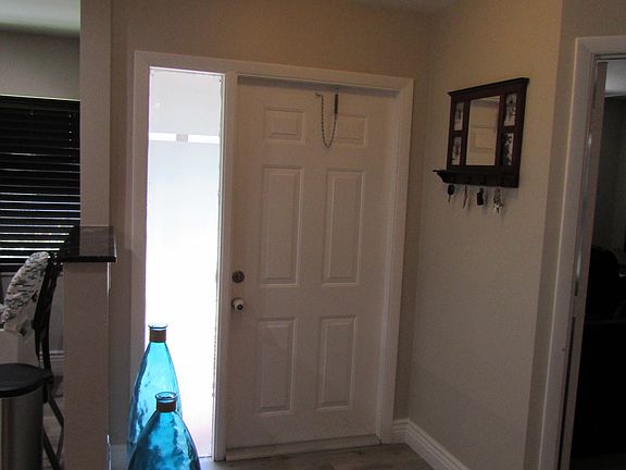 5th image of 1256 W Lakes Dr