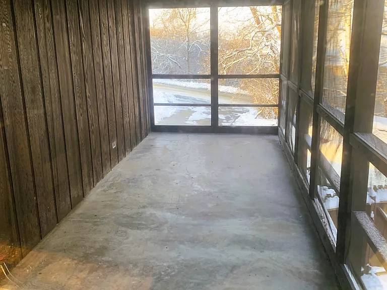 7118 Raymond Rd — Photo 15