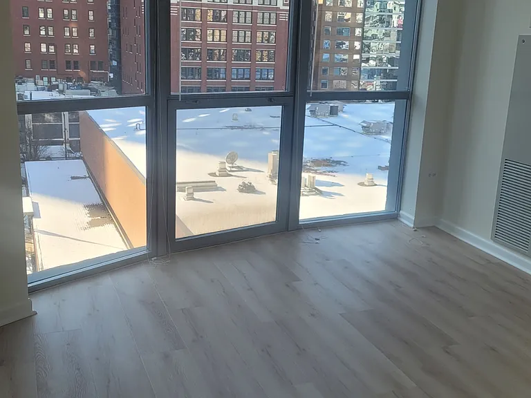 600 N Dearborn St #812 — Photo 15