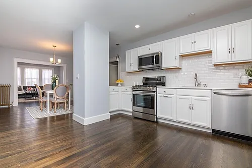 26 Clarence St #1 Photo 1