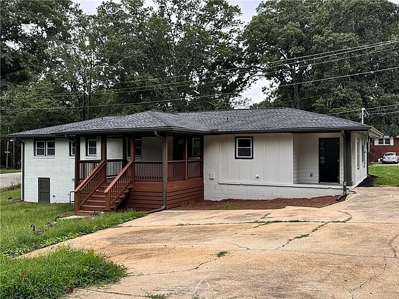 2nd image of 5981 Pisgah Rd SW