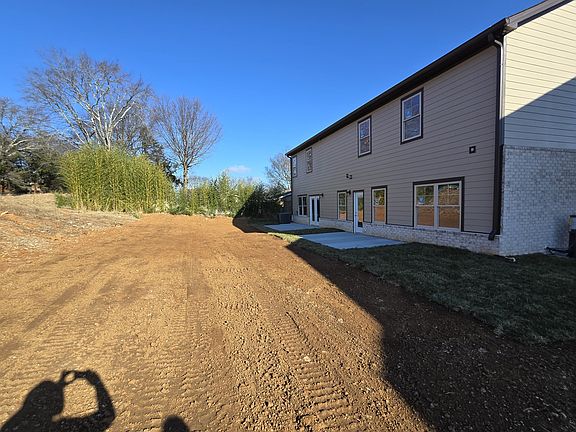 4th image of 332 Chaney Rd #7