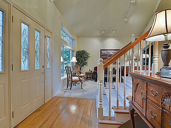 5th image of 17337 213th Ave NE