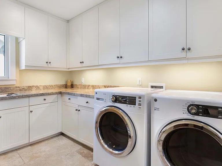 Laundry Room Cabinet