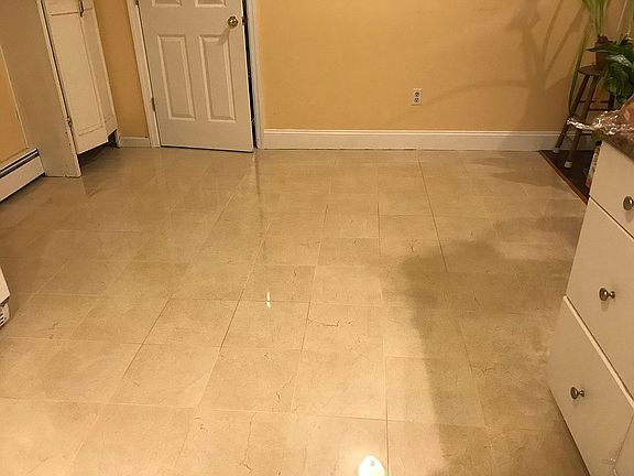 4th image of 27 Indian Ave