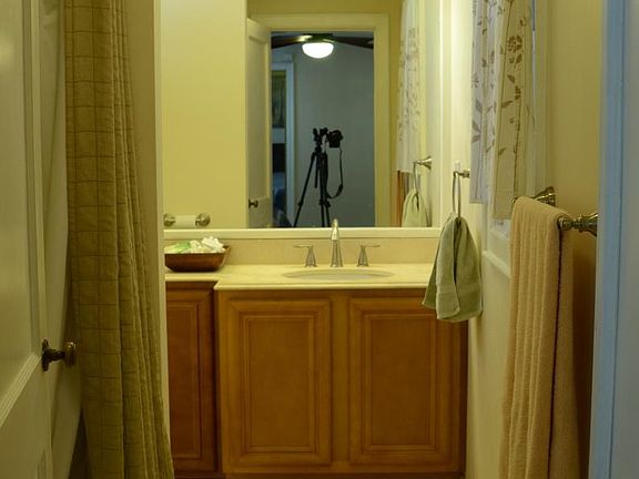 Master Full Bath 1st Floor