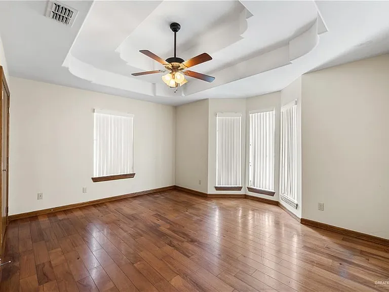 801 New Orleans Cir — Photo 8