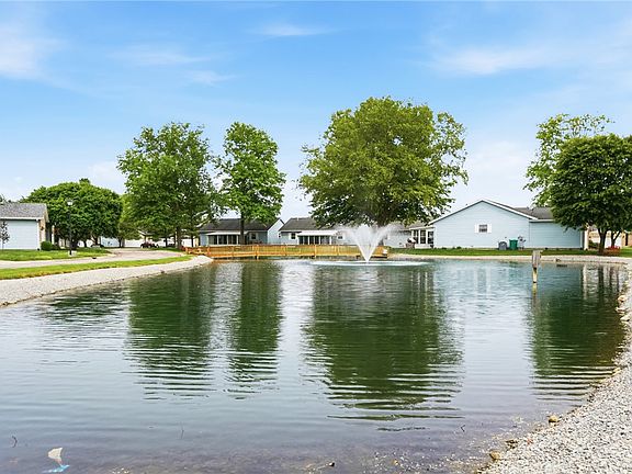2nd image of 815 Spring Lake Cir
