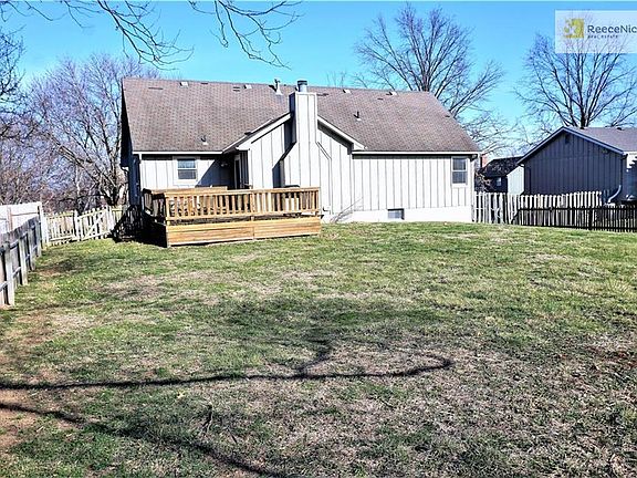 FENCED BACK YARD