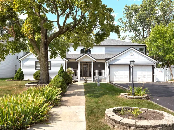 0N632 S Gables Blvd, Wheaton, IL 60187