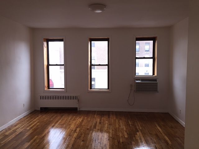1st image of 476 6th St APT 2B