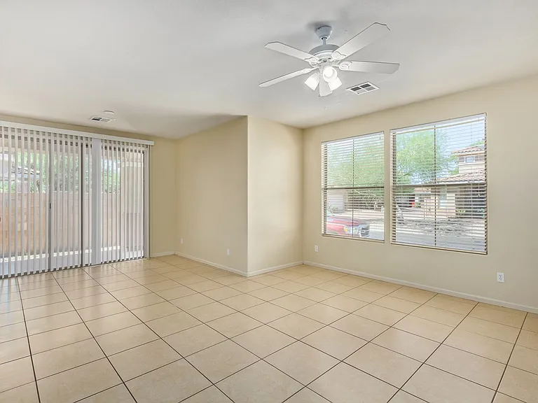 13569 W Cypress St — Photo 7