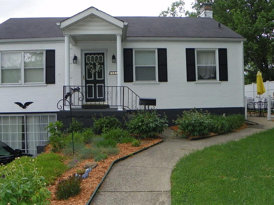 1st image of 1161 Beacon St