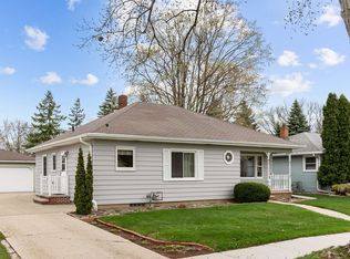 1218 W Glendale Ave, Appleton, WI 54914