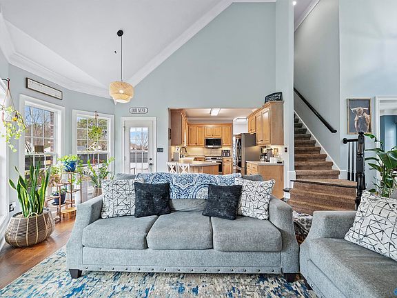 5th image of 14847 Cherokee Trl