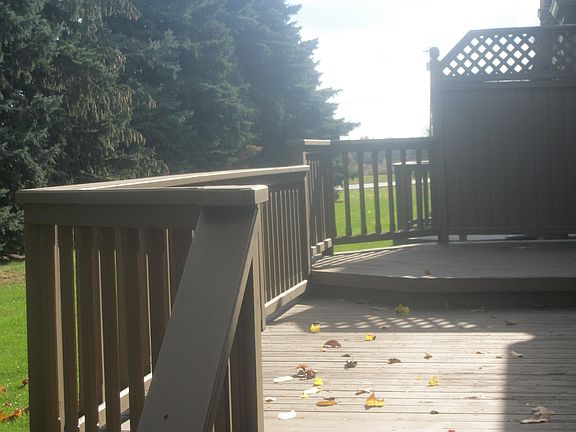 4th image of 54990 Cambridge Dr