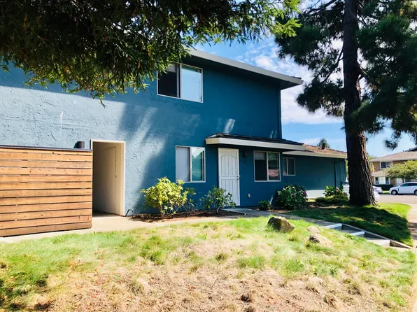 4410 Diamond St APT 3, Capitola, CA 95010