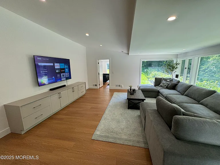 720 Corlies Ave — Photo 8