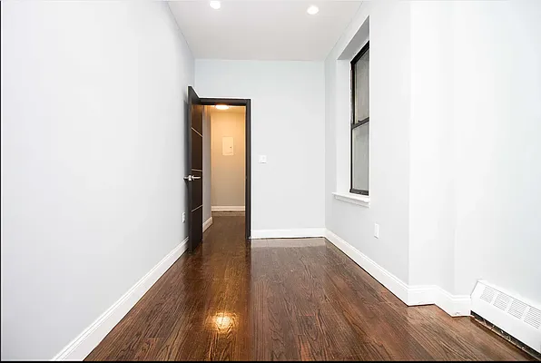 Rented by NY Living Solutions | media 21