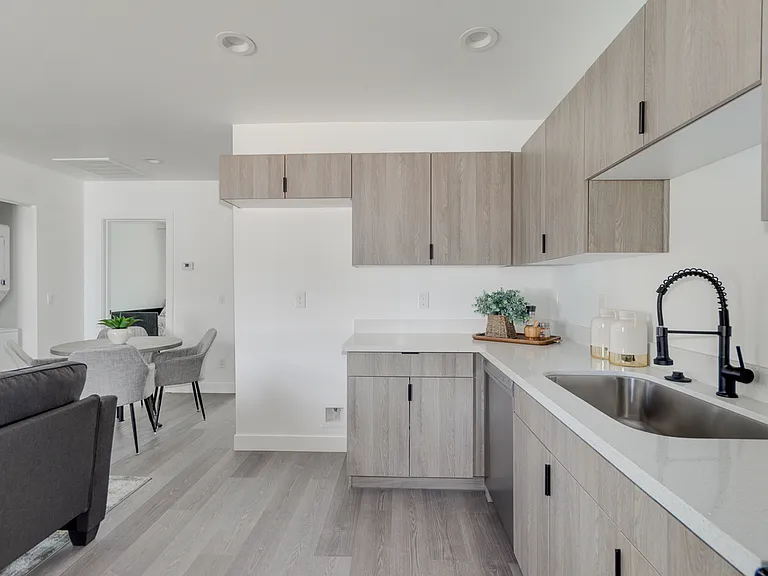 2512 E Thomas Rd #12 — Photo 13