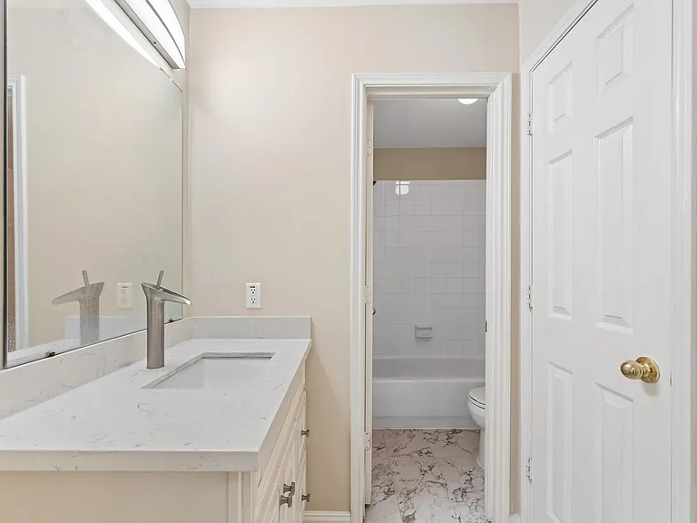 26414 Creston Woods Dr — Photo 24