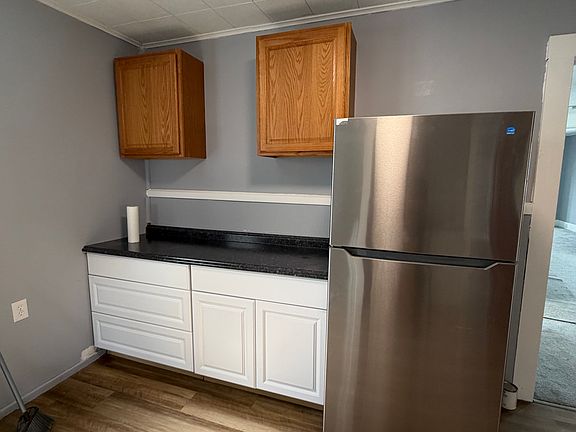 5th image of 33 Keever Ave #1