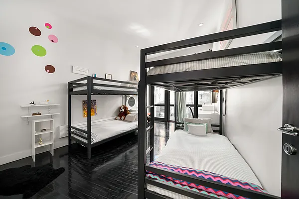 Rented by Douglas Elliman | media 38