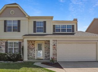 181 Knightsbridge Dr, Mundelein, IL