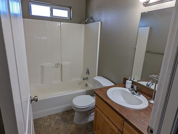 3rd image of 1114 Cornerstone Dr